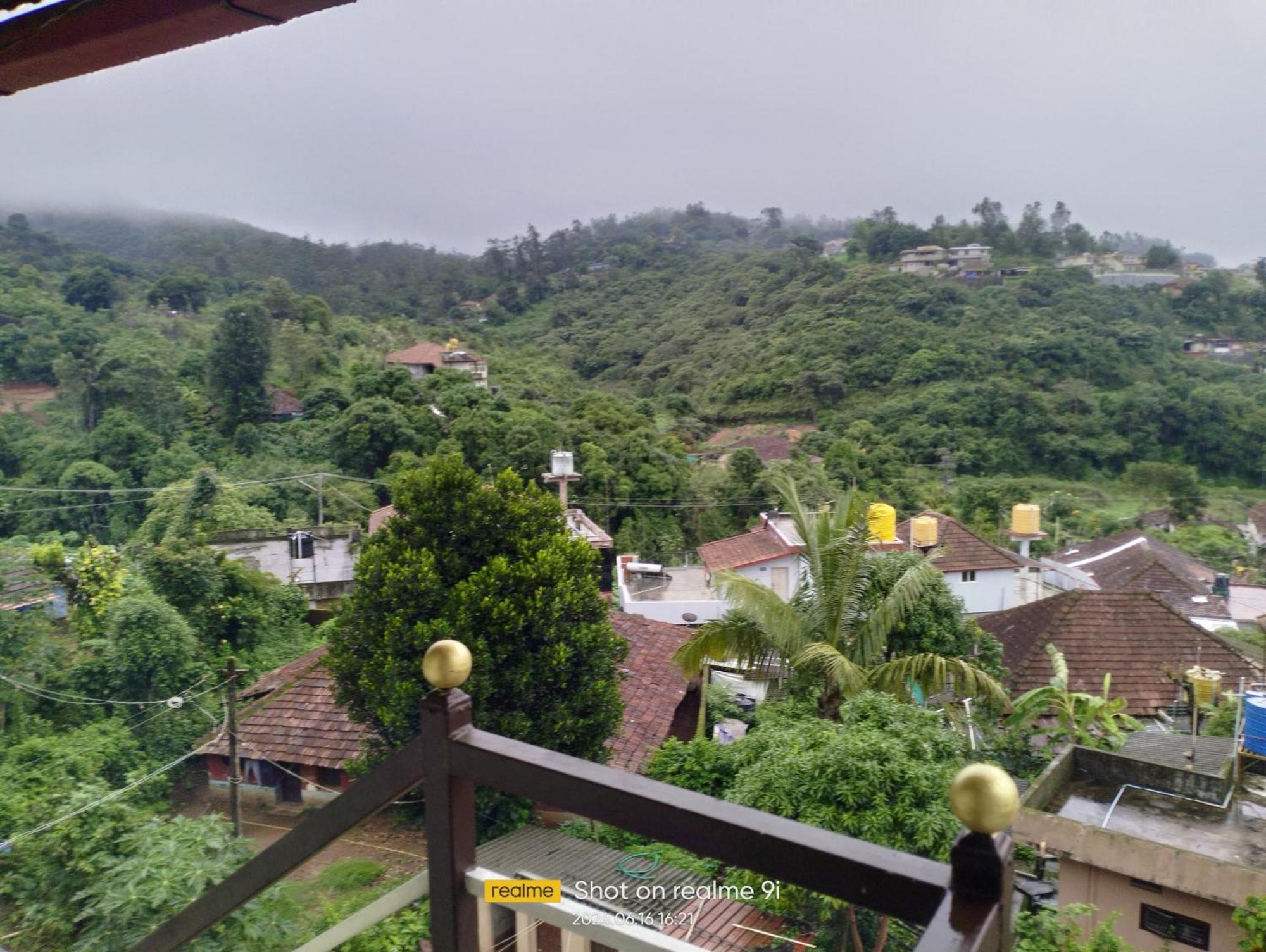 Valley Vista Villa Madikeri Coorg Exterior photo